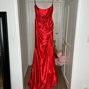 Sherri Hill strapless satin dress